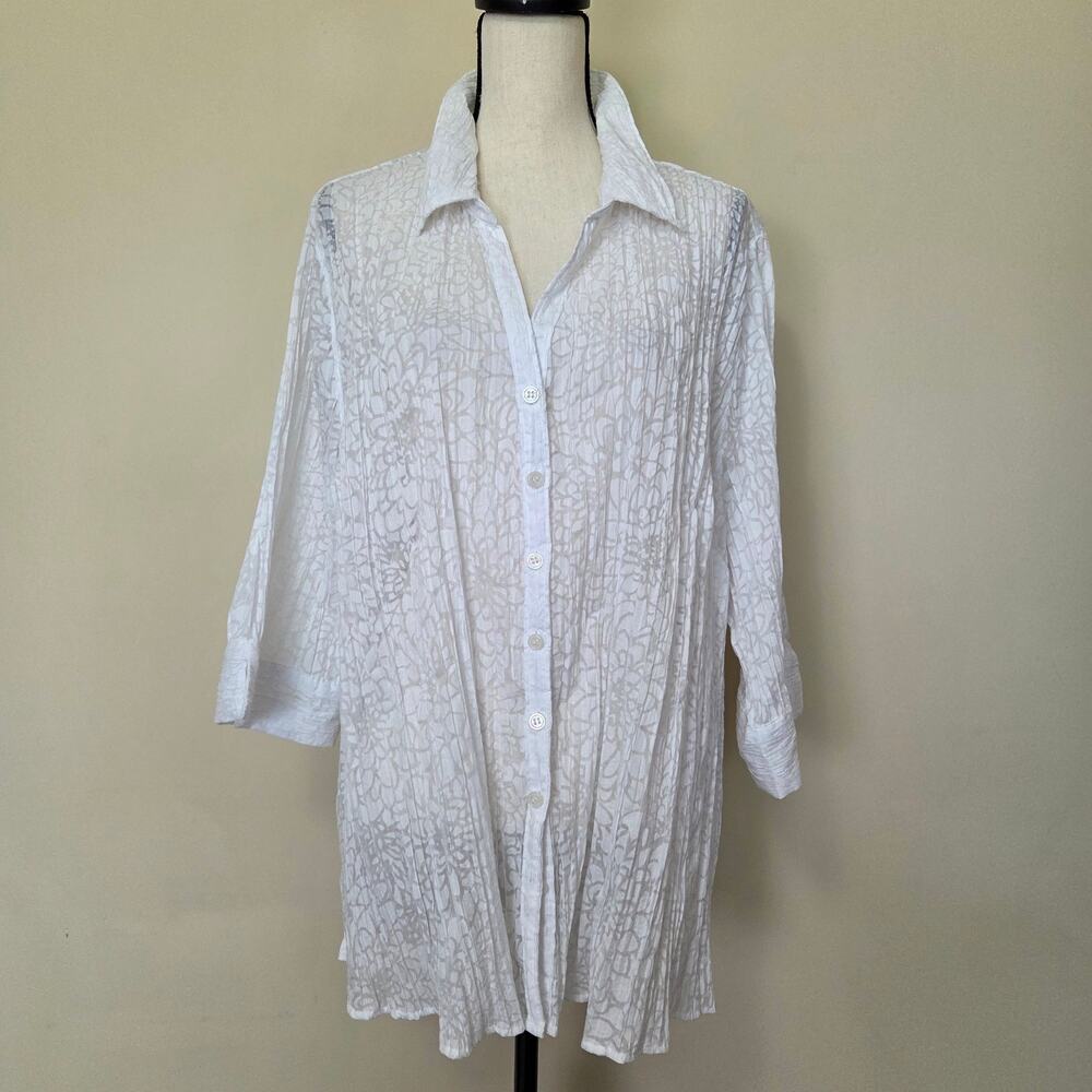 Catherines 1X Button Front 3/4 Sleeve White Crinkle Gauzy Collared Shirt Blouse